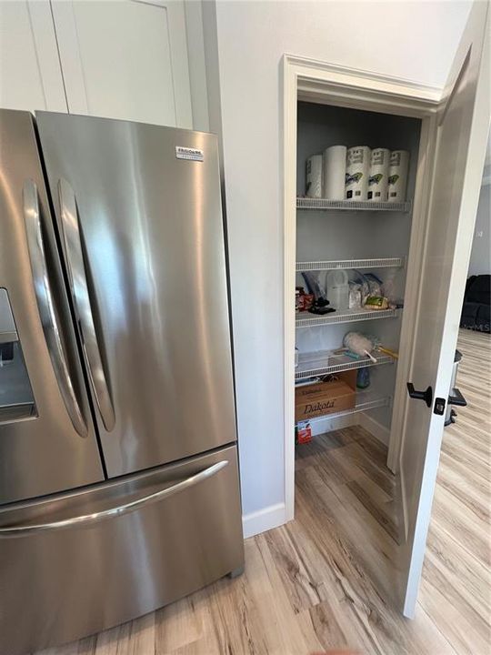 For Sale: $419,900 (3 beds, 2 baths, 1553 Square Feet)