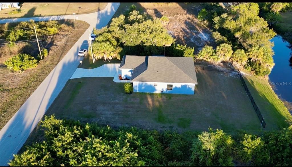 For Sale: $419,900 (3 beds, 2 baths, 1553 Square Feet)