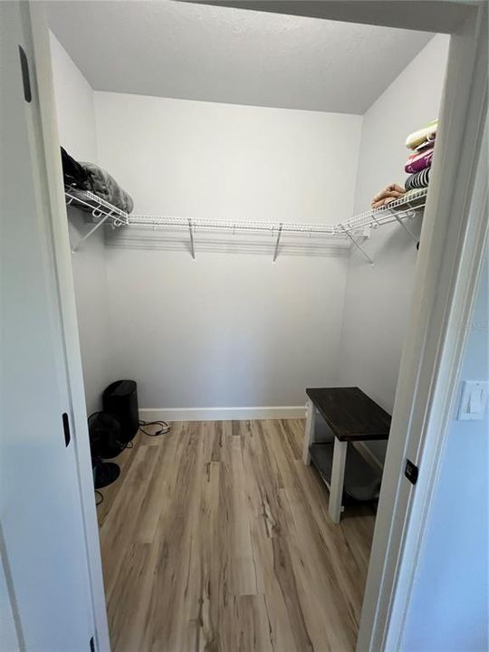 For Sale: $419,900 (3 beds, 2 baths, 1553 Square Feet)