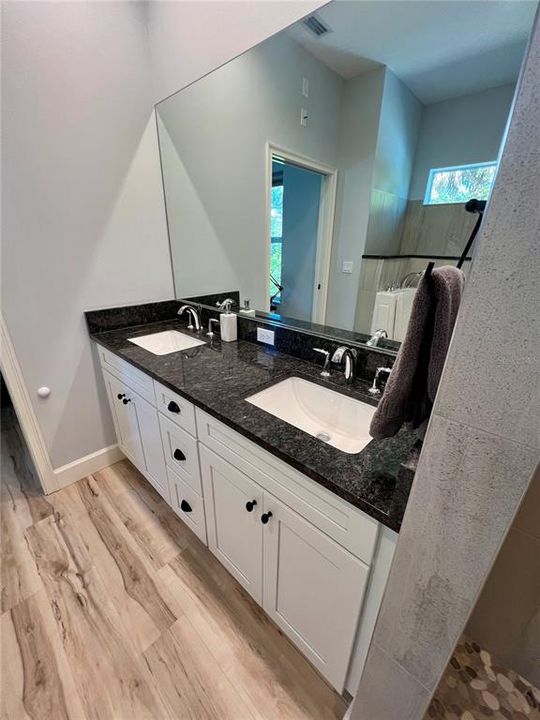 For Sale: $419,900 (3 beds, 2 baths, 1553 Square Feet)