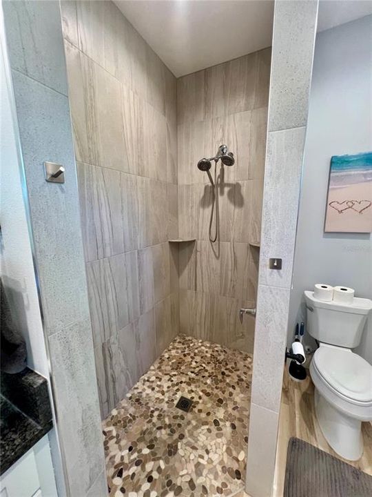 For Sale: $419,900 (3 beds, 2 baths, 1553 Square Feet)