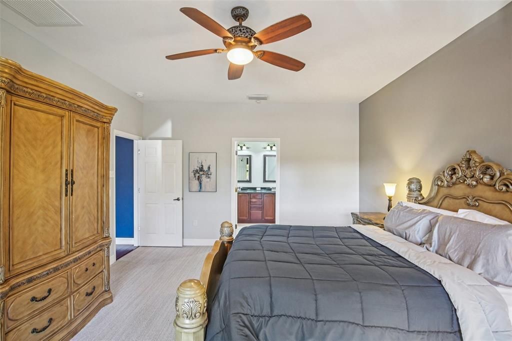 待售: $880,000 (4 贝兹, 3 浴室, 3520 平方英尺)