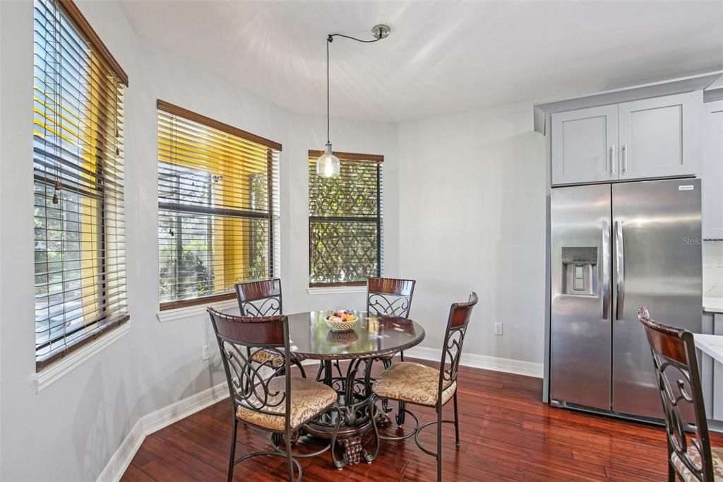 待售: $880,000 (4 贝兹, 3 浴室, 3520 平方英尺)