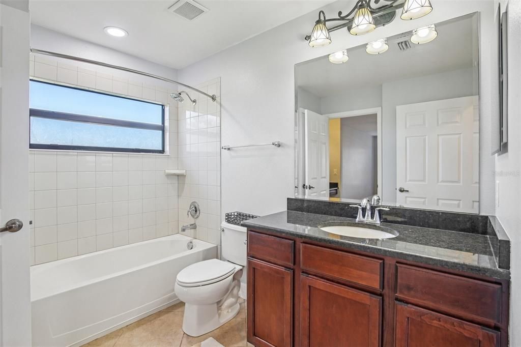 待售: $880,000 (4 贝兹, 3 浴室, 3520 平方英尺)