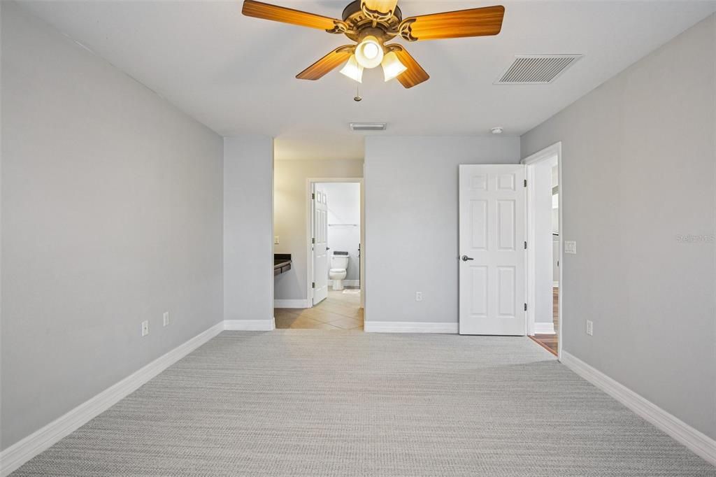 待售: $880,000 (4 贝兹, 3 浴室, 3520 平方英尺)