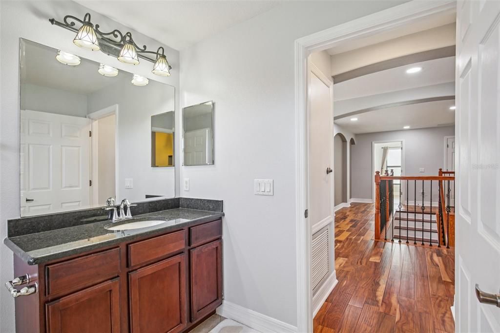 待售: $880,000 (4 贝兹, 3 浴室, 3520 平方英尺)