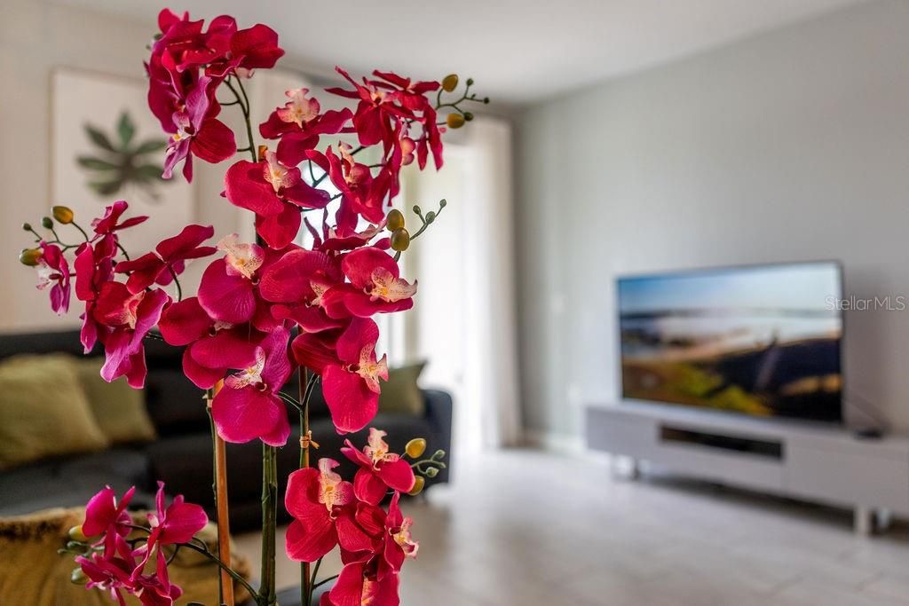 For Sale: $540,000 (5 beds, 4 baths, 2168 Square Feet)