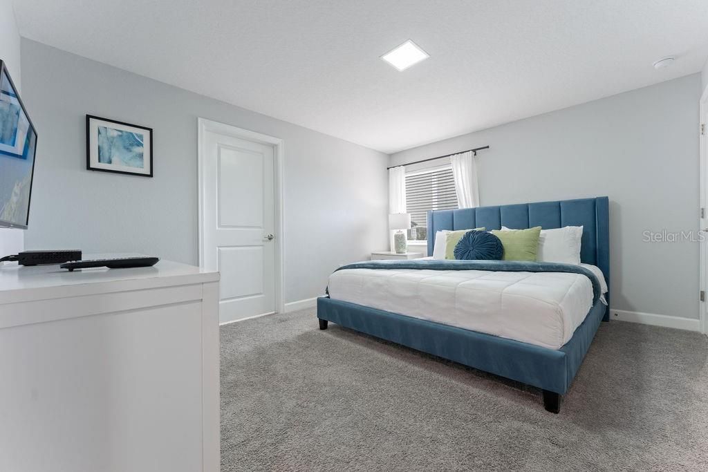 For Sale: $540,000 (5 beds, 4 baths, 2168 Square Feet)