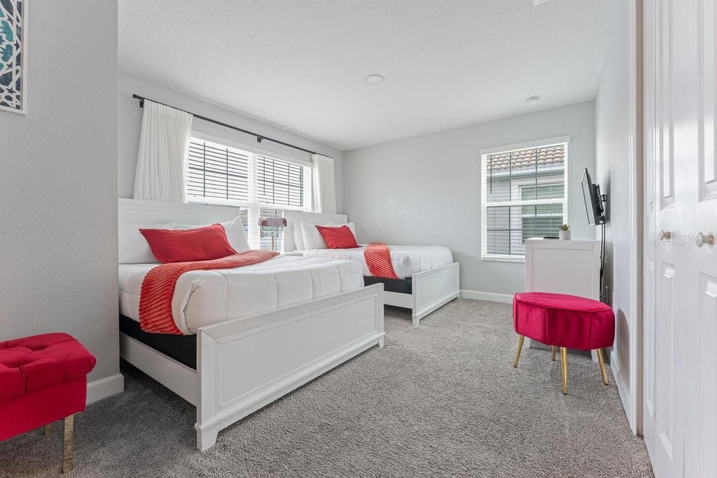 For Sale: $540,000 (5 beds, 4 baths, 2168 Square Feet)