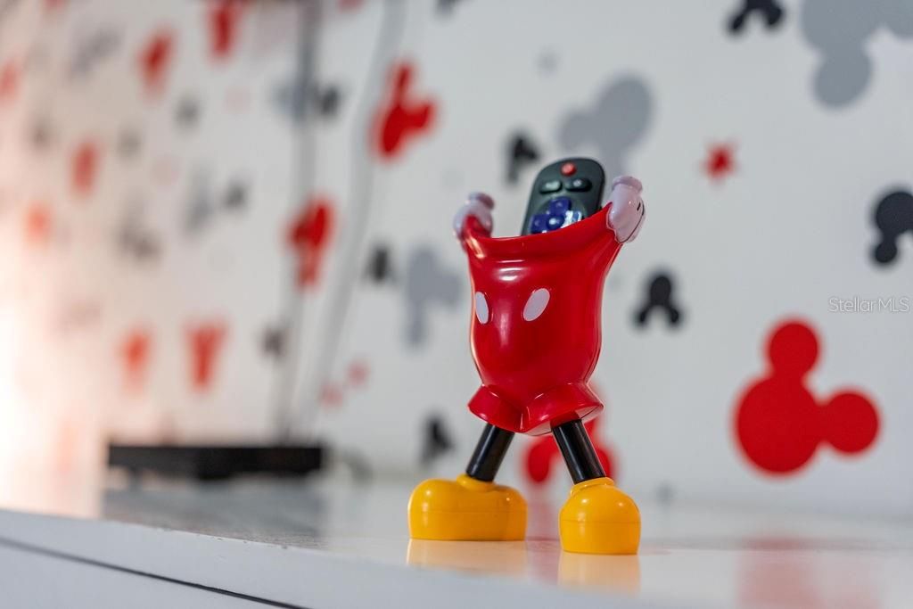 For Sale: $540,000 (5 beds, 4 baths, 2168 Square Feet)