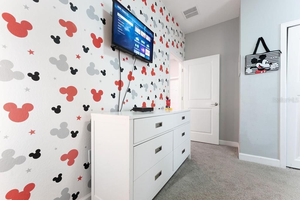 For Sale: $540,000 (5 beds, 4 baths, 2168 Square Feet)