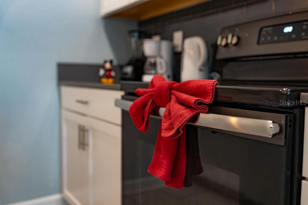 For Sale: $540,000 (5 beds, 4 baths, 2168 Square Feet)