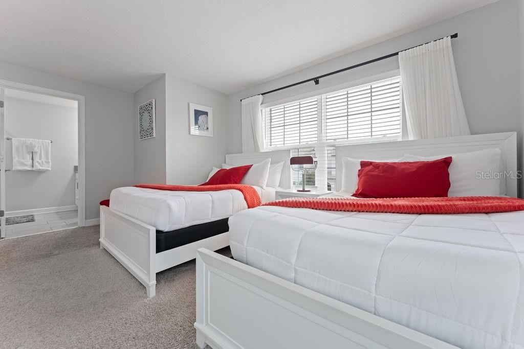 For Sale: $540,000 (5 beds, 4 baths, 2168 Square Feet)