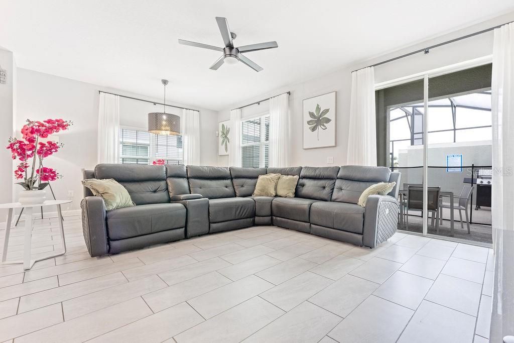 For Sale: $540,000 (5 beds, 4 baths, 2168 Square Feet)