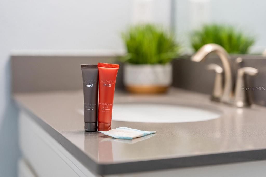 For Sale: $540,000 (5 beds, 4 baths, 2168 Square Feet)