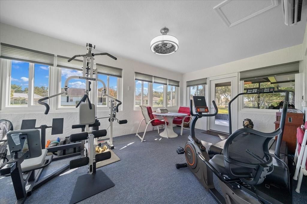 待售: $325,900 (3 贝兹, 2 浴室, 1476 平方英尺)