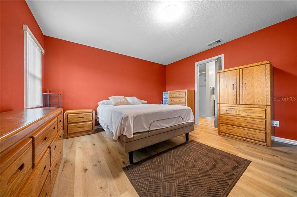 待售: $325,900 (3 贝兹, 2 浴室, 1476 平方英尺)