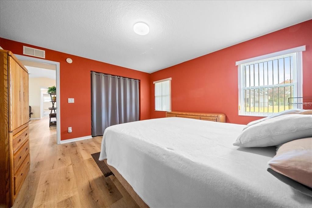 待售: $325,900 (3 贝兹, 2 浴室, 1476 平方英尺)