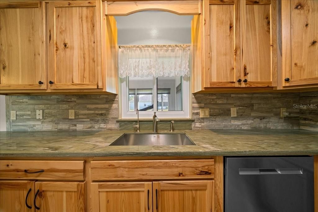 待售: $325,900 (3 贝兹, 2 浴室, 1476 平方英尺)