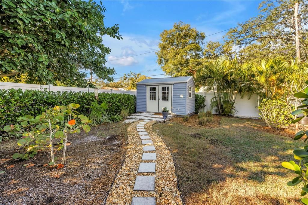 待售: $347,000 (2 贝兹, 1 浴室, 922 平方英尺)