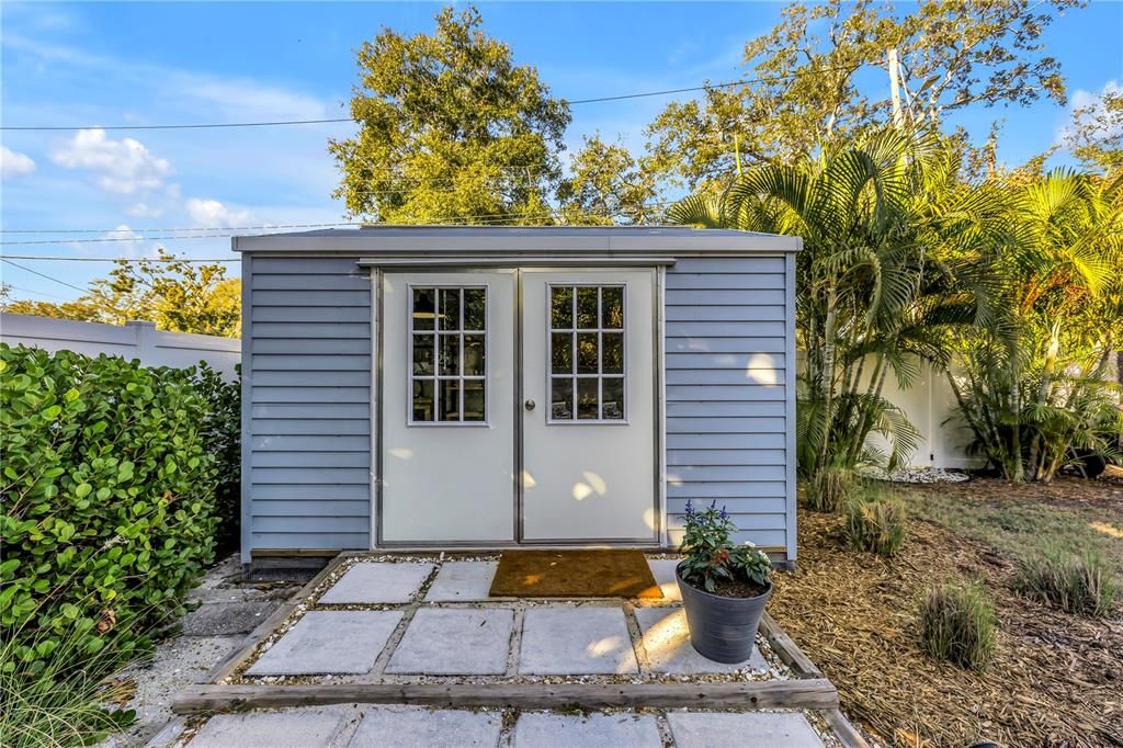 待售: $347,000 (2 贝兹, 1 浴室, 922 平方英尺)