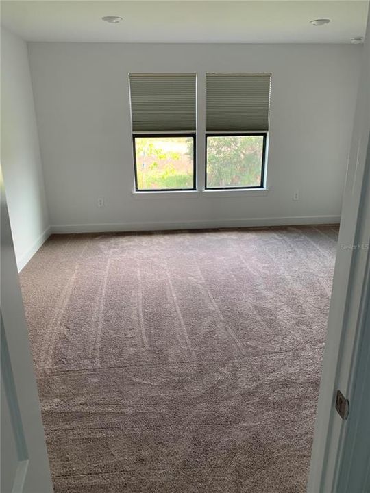 For Rent: $3,695 (5 beds, 3 baths, 2600 Square Feet)