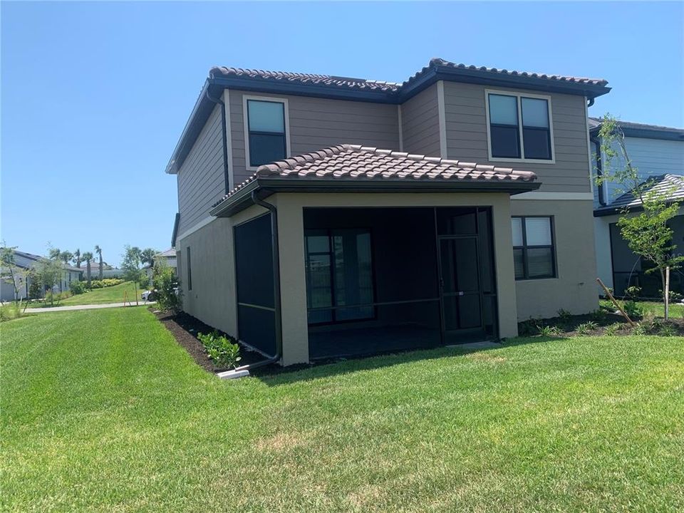 For Rent: $3,695 (5 beds, 3 baths, 2600 Square Feet)