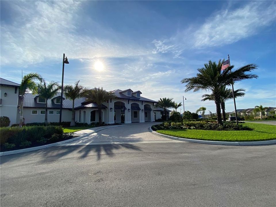 For Rent: $3,695 (5 beds, 3 baths, 2600 Square Feet)