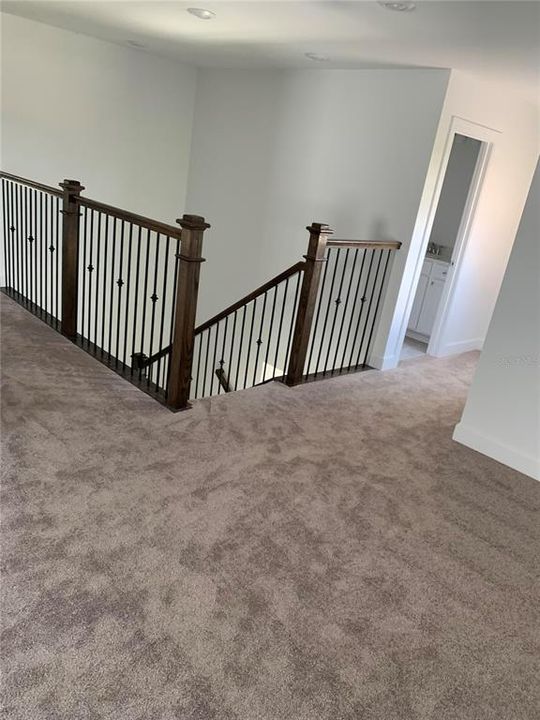 For Rent: $3,695 (5 beds, 3 baths, 2600 Square Feet)