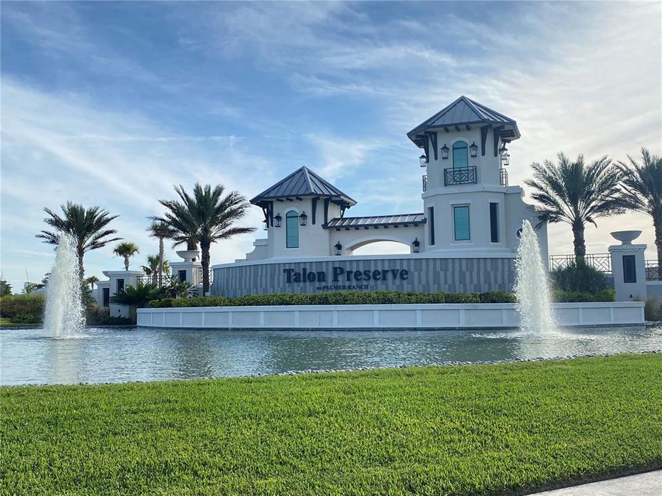 For Rent: $3,695 (5 beds, 3 baths, 2600 Square Feet)