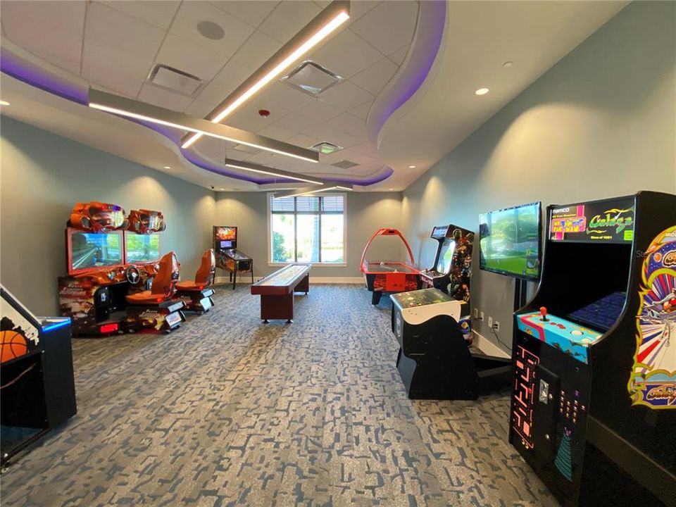 For Rent: $3,695 (5 beds, 3 baths, 2600 Square Feet)