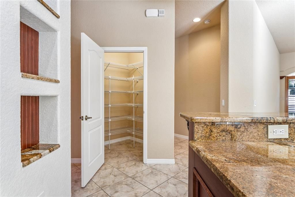 For Sale: $649,000 (4 beds, 3 baths, 2931 Square Feet)