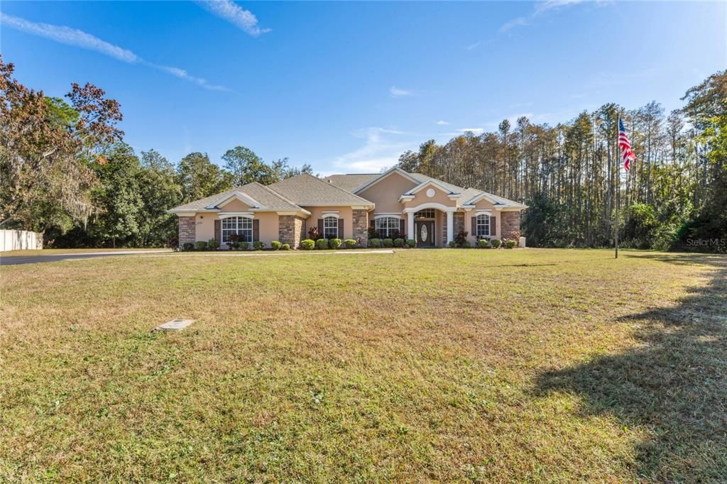 For Sale: $649,000 (4 beds, 3 baths, 2931 Square Feet)