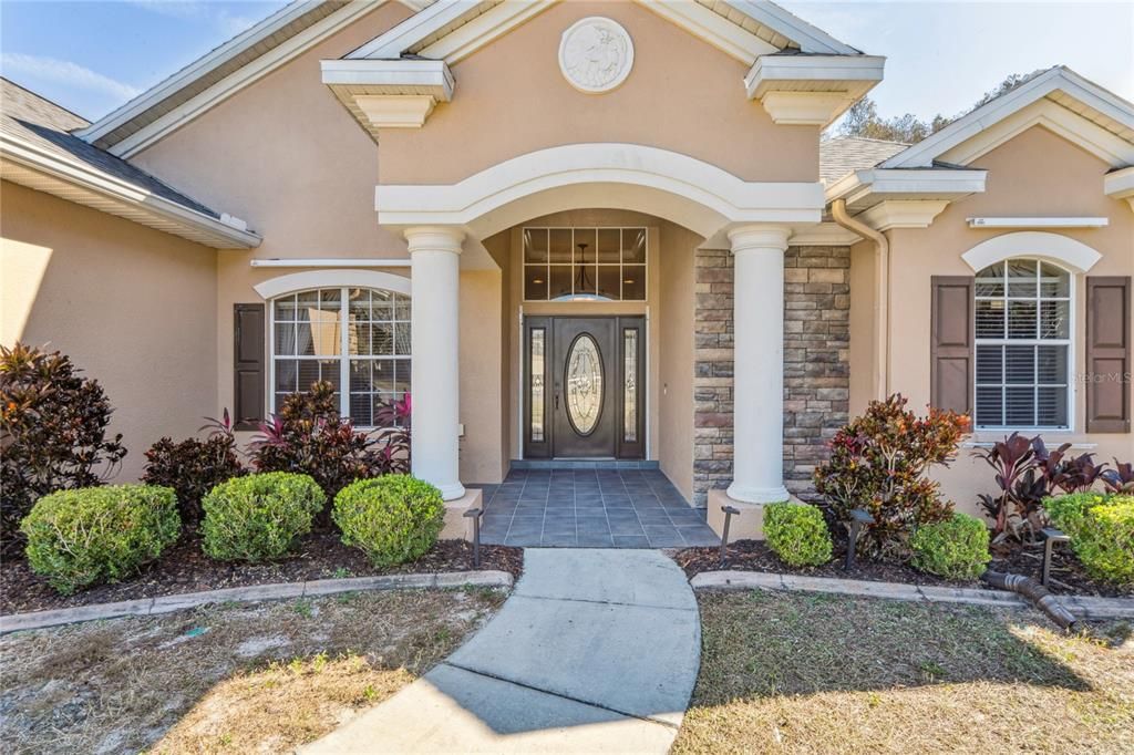 For Sale: $649,000 (4 beds, 3 baths, 2931 Square Feet)