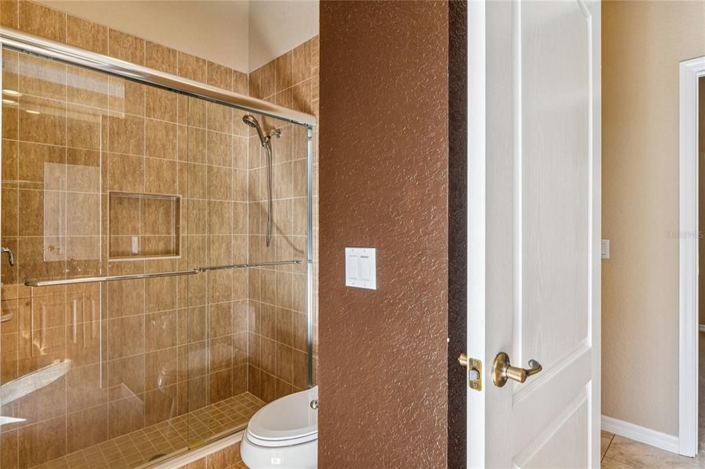 For Sale: $649,000 (4 beds, 3 baths, 2931 Square Feet)