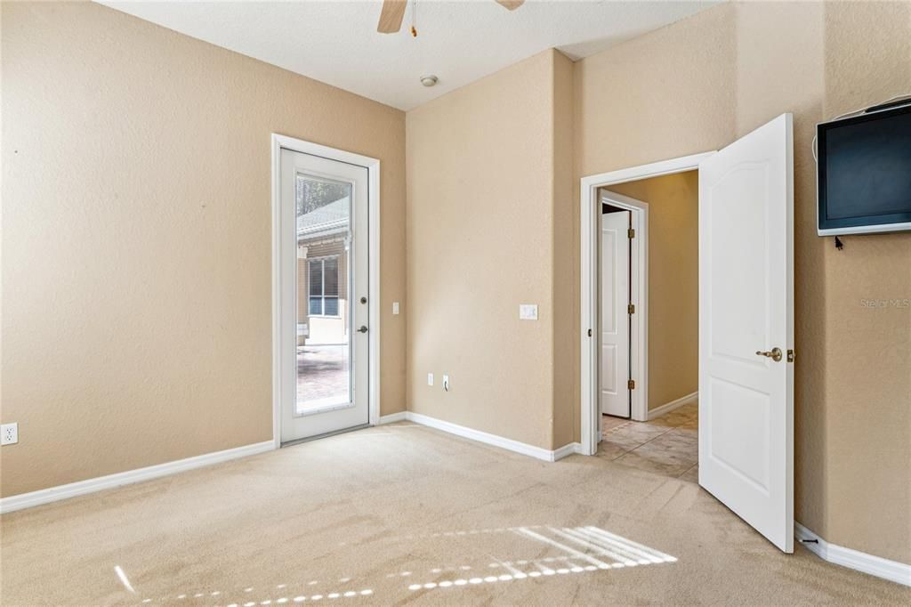 For Sale: $649,000 (4 beds, 3 baths, 2931 Square Feet)