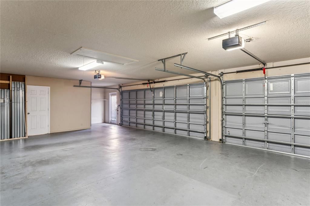 For Sale: $649,000 (4 beds, 3 baths, 2931 Square Feet)