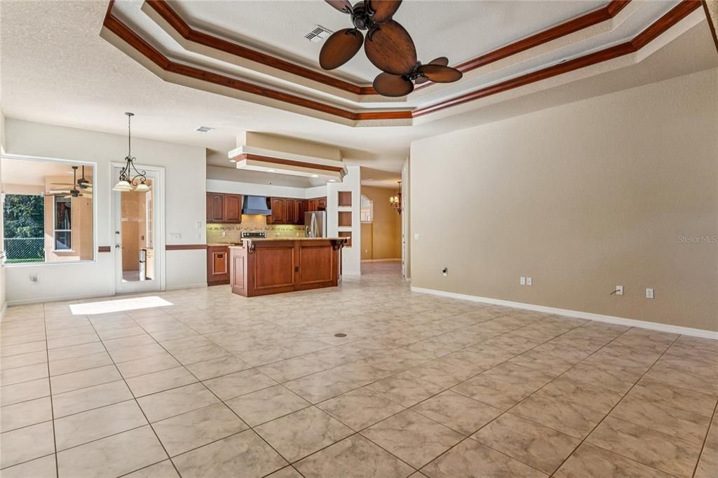 For Sale: $649,000 (4 beds, 3 baths, 2931 Square Feet)