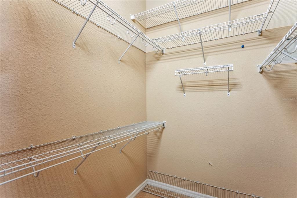 For Sale: $649,000 (4 beds, 3 baths, 2931 Square Feet)