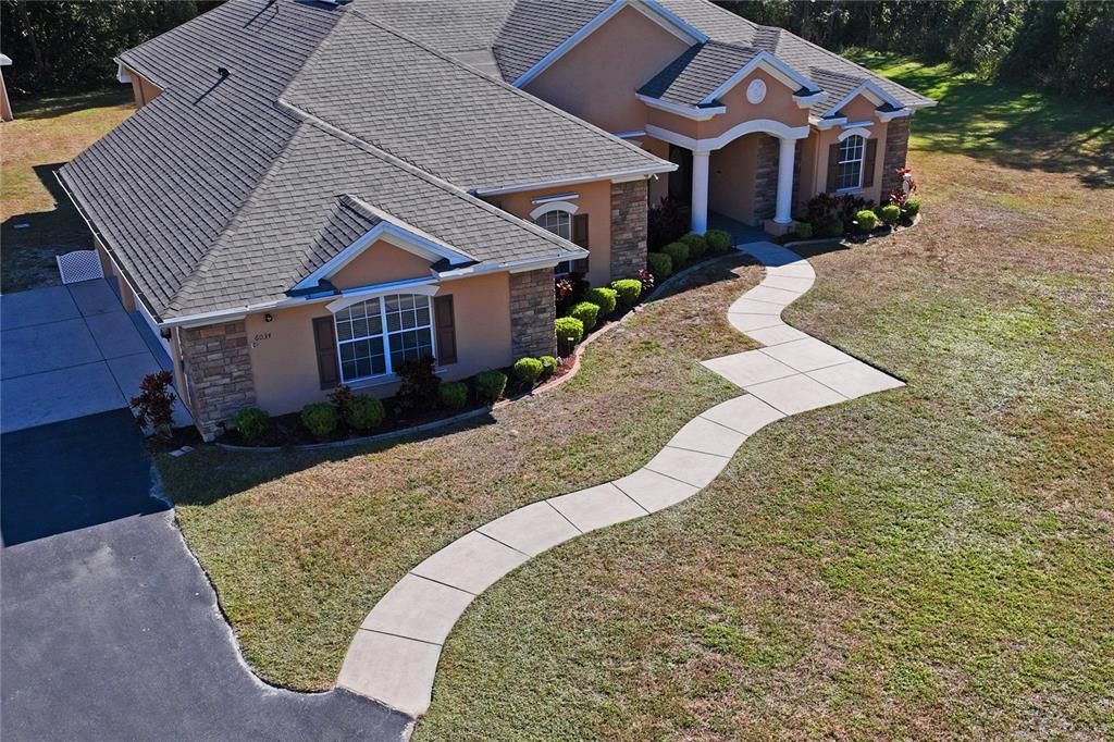 For Sale: $649,000 (4 beds, 3 baths, 2931 Square Feet)