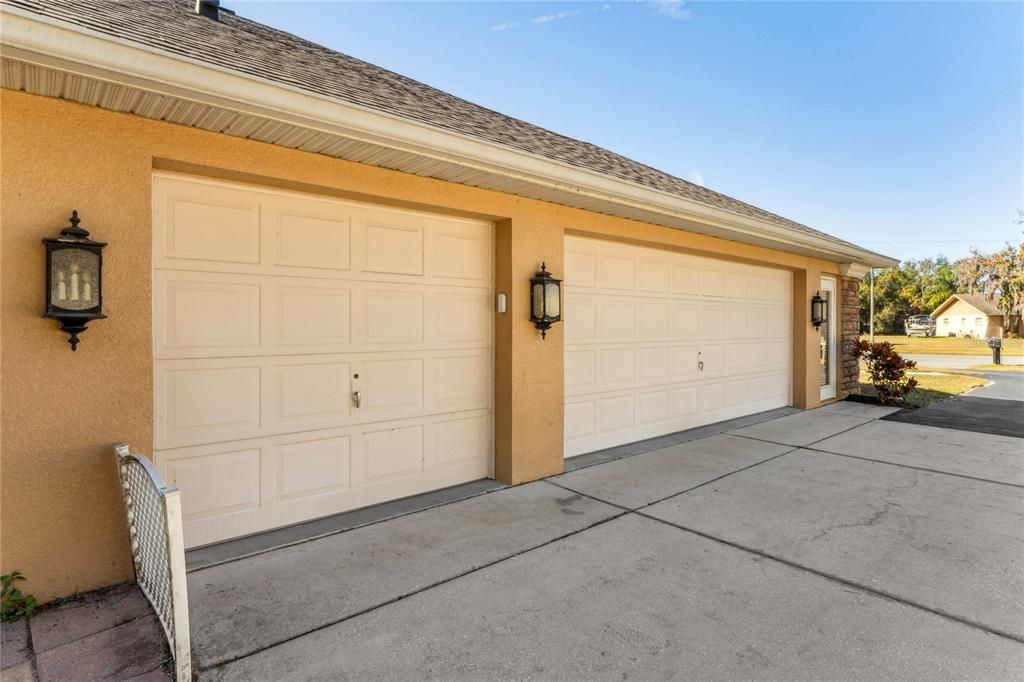 For Sale: $649,000 (4 beds, 3 baths, 2931 Square Feet)