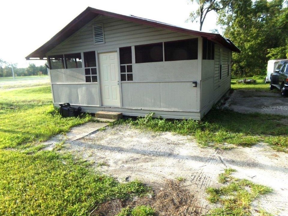 На продажу: $129,000 (2 спален, 1 ванн, 528 Квадратных фут)