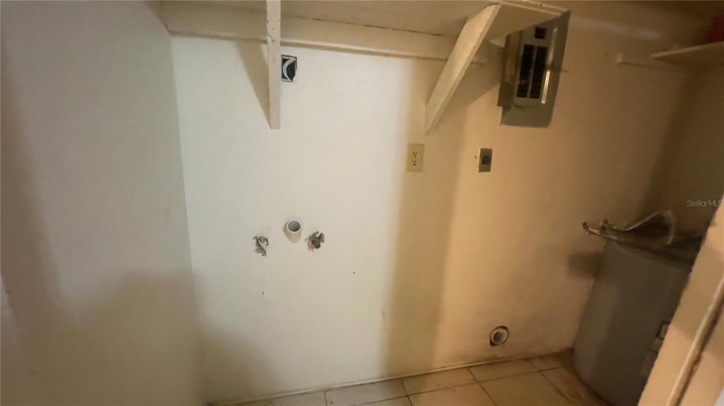 For Sale: $480,000 (8 beds, 0 baths, 3600 Square Feet)