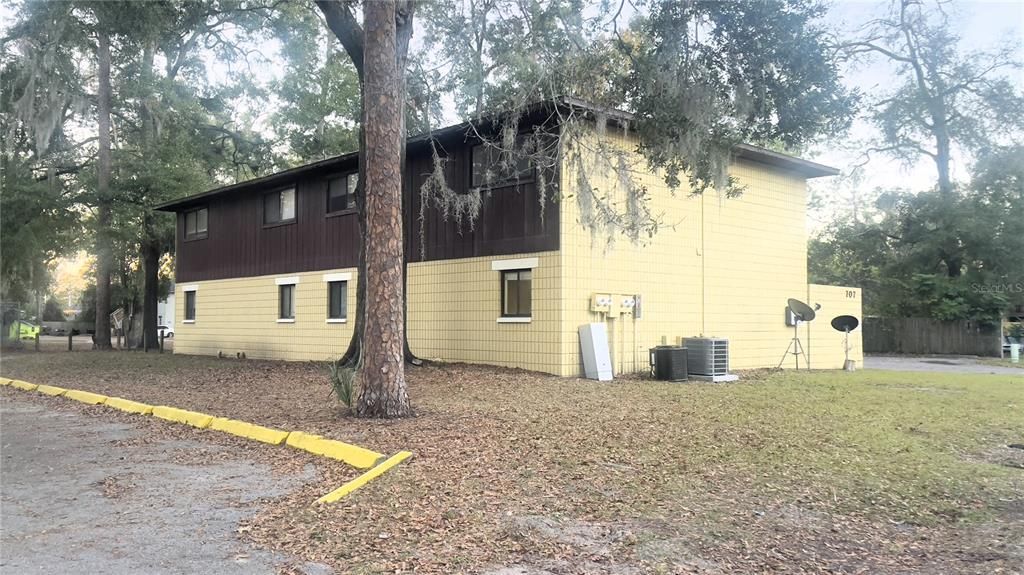 For Sale: $480,000 (8 beds, 0 baths, 3600 Square Feet)