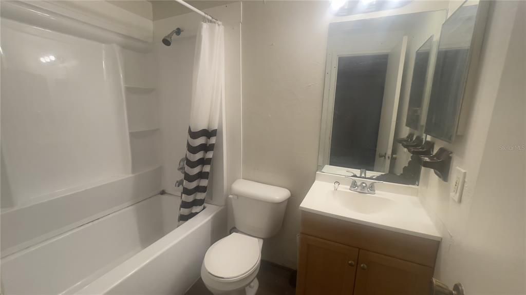 For Sale: $480,000 (8 beds, 0 baths, 3600 Square Feet)