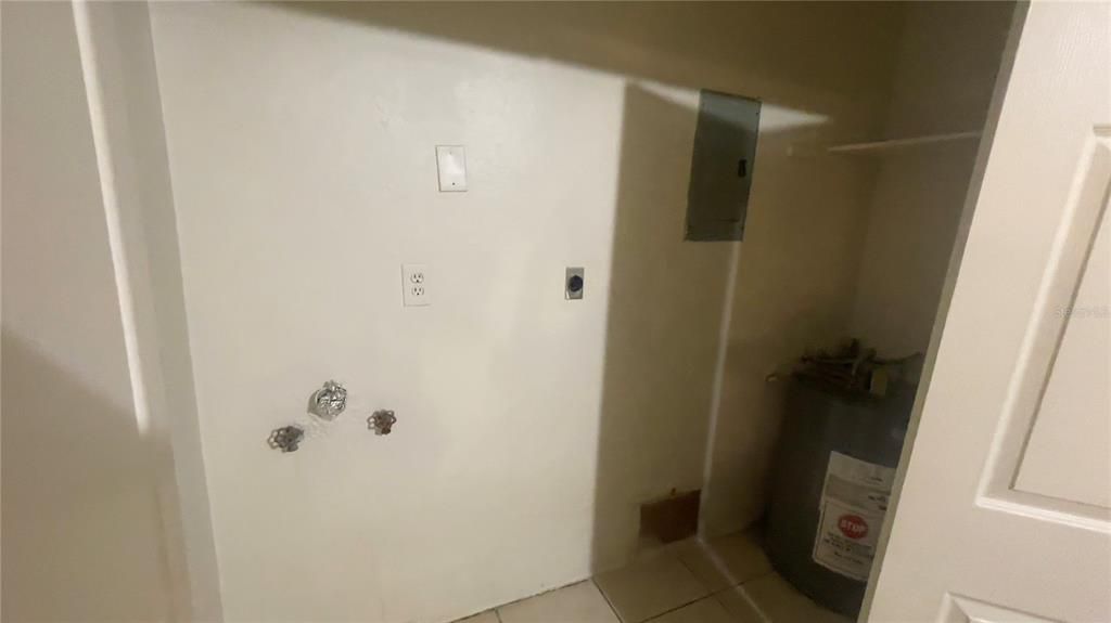 For Sale: $480,000 (8 beds, 0 baths, 3600 Square Feet)