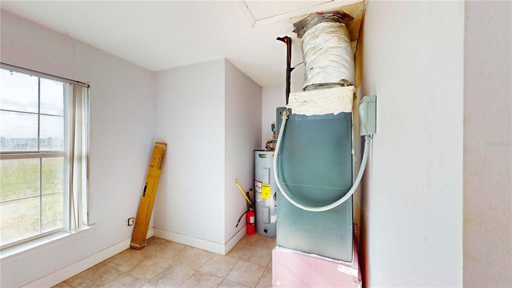 For Sale: $525,000 (2 beds, 2 baths, 1727 Square Feet)