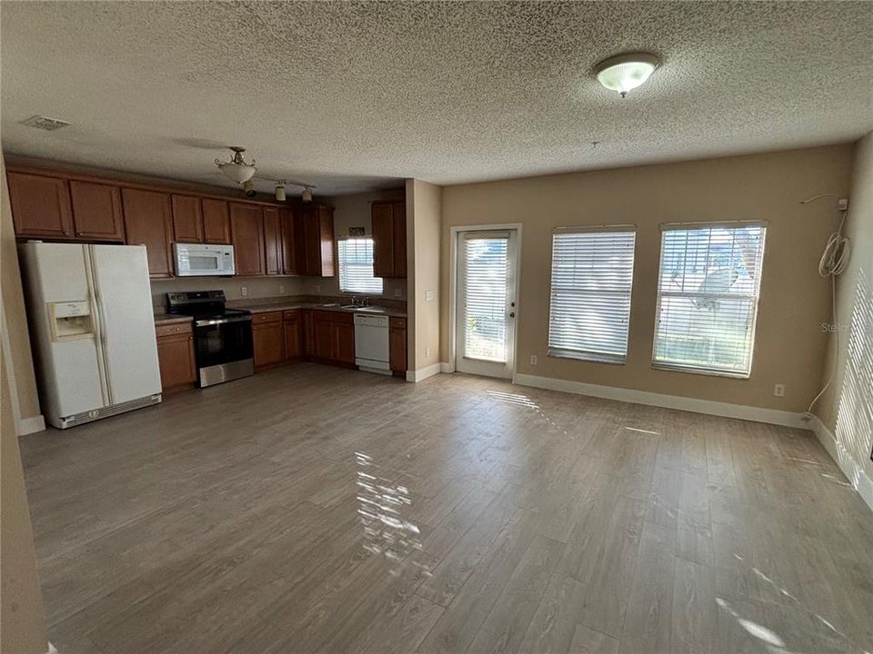 En Renta: $1,999 (3 camas, 2 baños, 1382 Pies cuadrados)