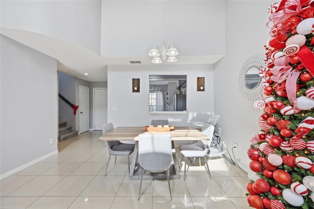 待售: $265,000 (3 贝兹, 2 浴室, 1370 平方英尺)