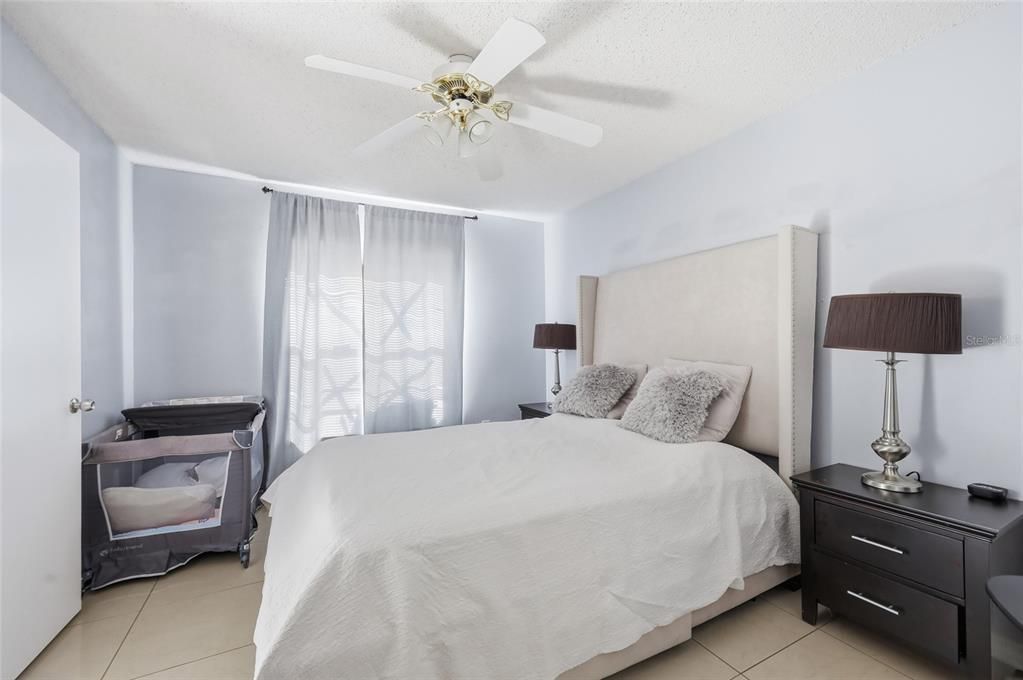 待售: $265,000 (3 贝兹, 2 浴室, 1370 平方英尺)